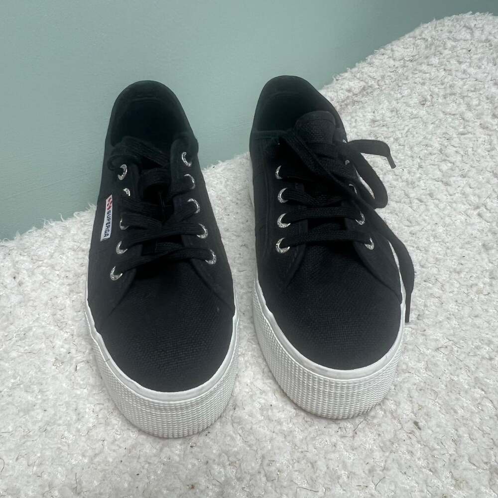 Superga Linea Women’s Size 7.5 EUC Platform Sneakers Italy